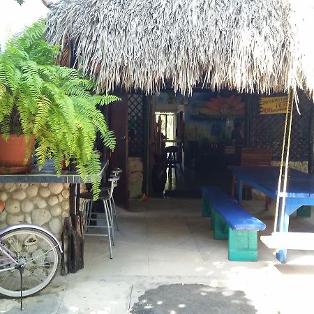 Rancho Tranquilo Vandrarhem Tulum Exteriör bild