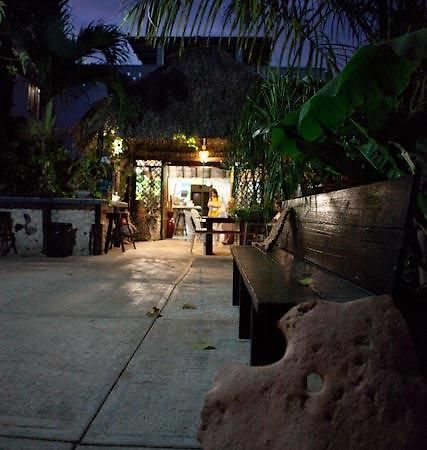 Rancho Tranquilo Vandrarhem Tulum Exteriör bild