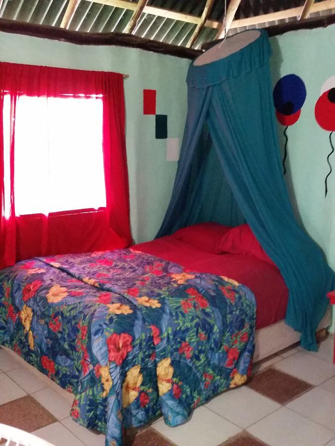 Rancho Tranquilo Vandrarhem Tulum Exteriör bild